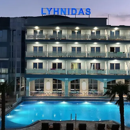 莱尼达斯酒店 4*