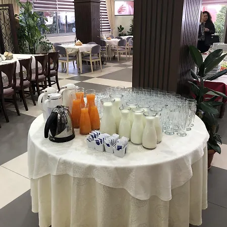 Hotel Lyhnidas