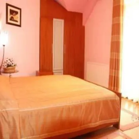 Lyhnidas Hotel Udenisht